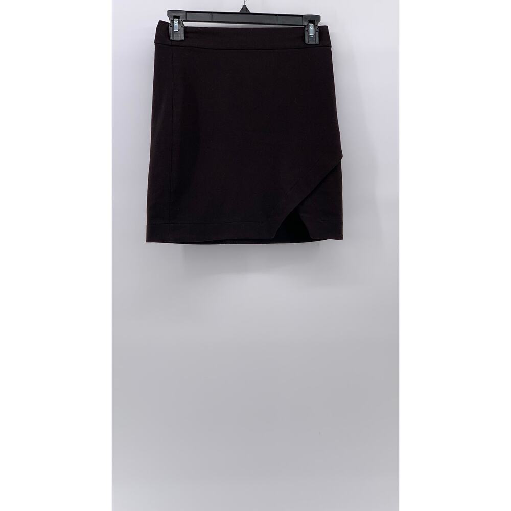 Dynamite Women's Black Solid Asymmetrical Slit-He… - image 1